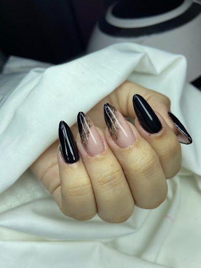Studio Stefani Anunciação: unhas em Jardim Rio Branco, São Vicente