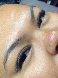 HL_Studio013: salão de beleza em Jardim Melvi, Praia Grande