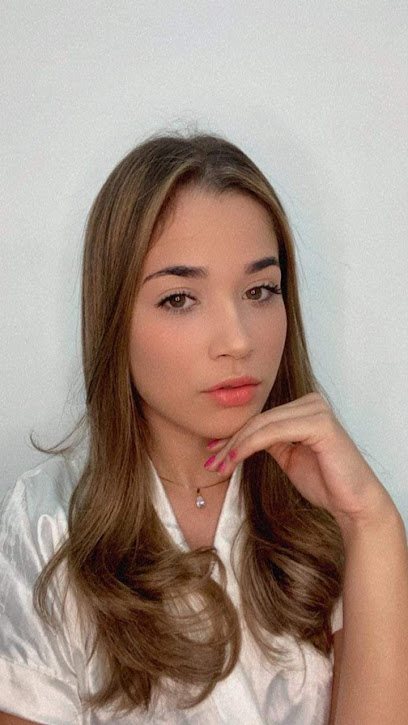 Studio Kathlyn Rodrigues: salão de beleza em Vila Sonia, Praia Grande