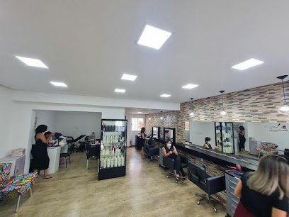 Alzenir Coiffeur: cabelo em Boqueirão, Praia Grande