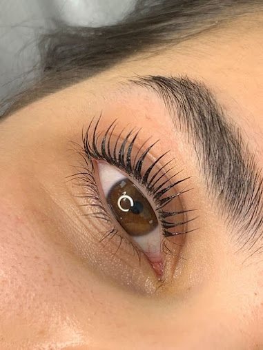 Val Gonçalves Beauty Cílios, Sobrancelhas, Hidra Gloss e Lash Lifting: cílios em Guilhermina, Praia Grande (foto 2)