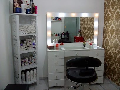 Visage Coiffeur: cabelo em Gleba 2, São Vicente