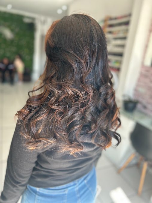 Espaço Anny Ribeiro: cabelo em Balneário Arpoador, Peruíbe