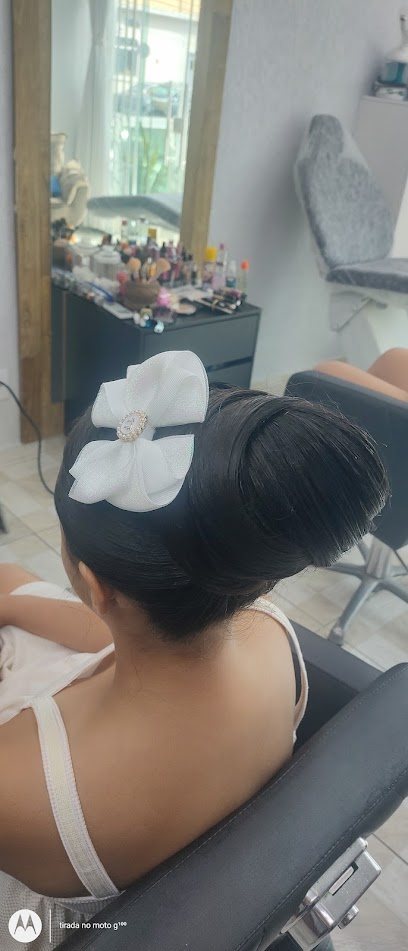 Meraldo Previdi Cabeleireiros: cabelo em Centro, Peruíbe