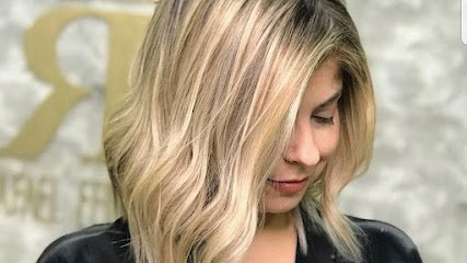 Rafael Fegueredo beauty lounge: salão de beleza em Aviação, Praia Grande