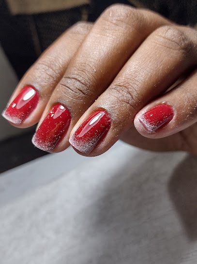 Manicure e Pedicure Russa Tradicional: unhas em SAMAMBAIA, Praia Grande