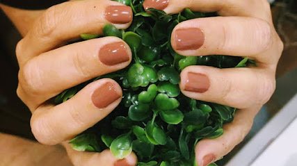 Karina unhas: unhas em Parque Sao Vicente, São Vicente