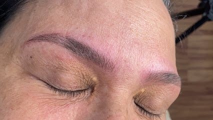 Deise Nogueira make and Browns: maquiagem em Centro, São Vicente