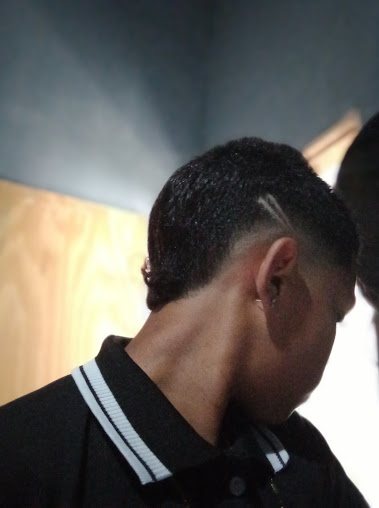 Quinha cabelereiro: cabelo em Vila Sao Jorge, Praia Grande