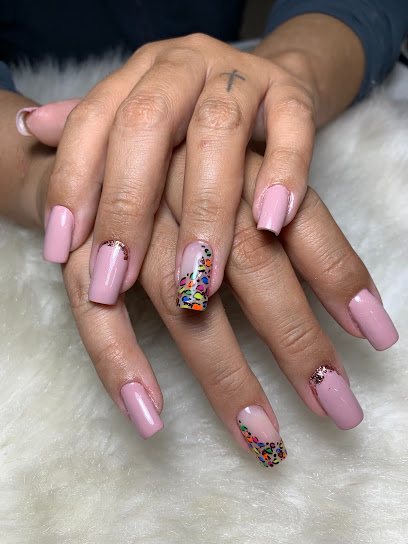 Jessica Santana: unhas em Centro, São Vicente