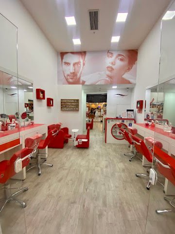 Sóbrancelhas Litoral Plaza Shopping: sobrancelhas em Sítio do Campo, Praia Grande