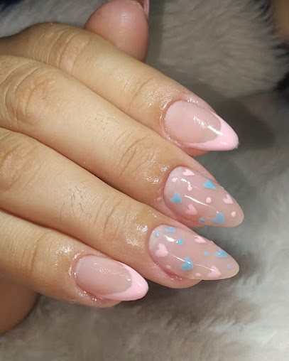 Studio Aura: unhas em Jardim Rio Negro, São Vicente