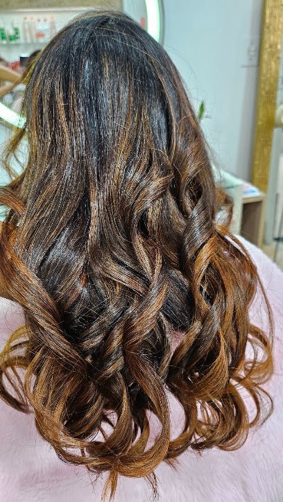 Cris&laine coiffeur: cabelo em Tupi, Praia Grande