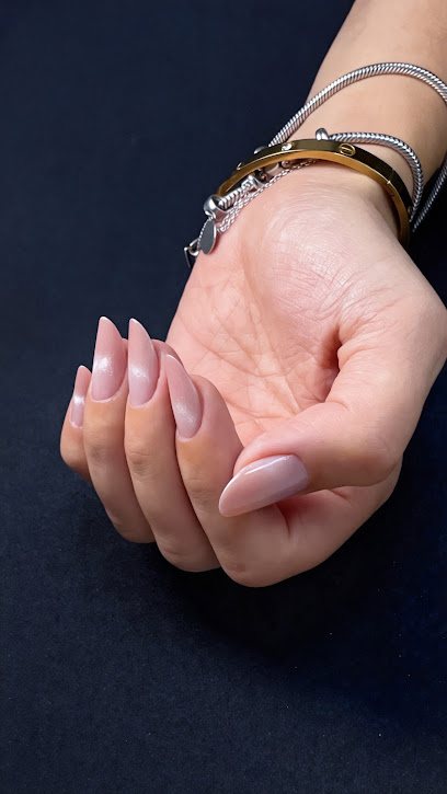 Carol Conelian: unhas em Boqueirão, Praia Grande