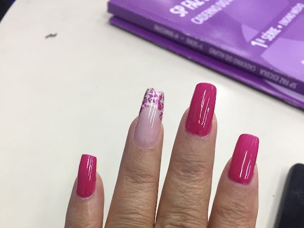 Carol Conelian: unhas em Boqueirão, Praia Grande (foto 2)