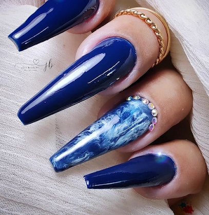 Josi Bisachi: unhas em Vale Verde, Cubatão