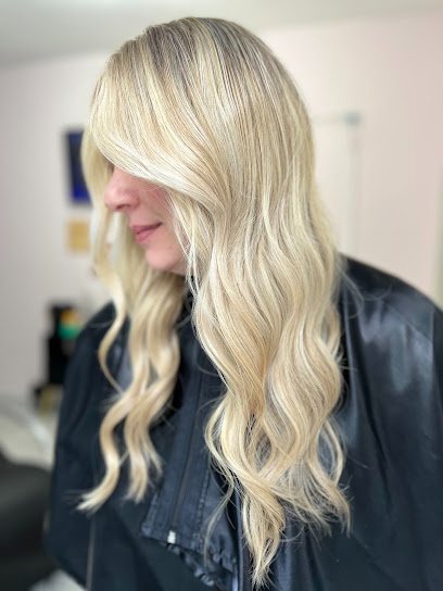 Studio NK Keila Nascimento: cabelo em Quietude, Praia Grande