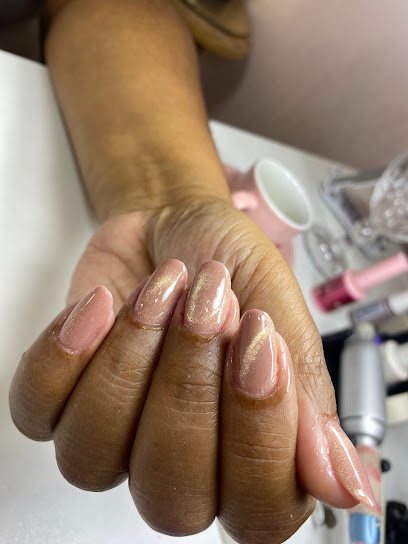 Andressa Leuzzi Nail Designer: unhas em Centro, São Vicente