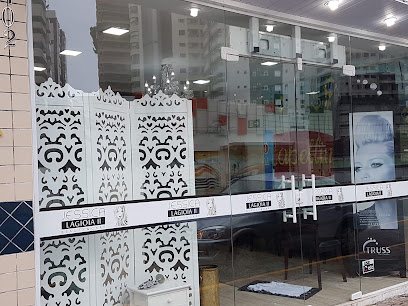 Jessica Coiffeur: cabelo em Cidade Náutica, São Vicente