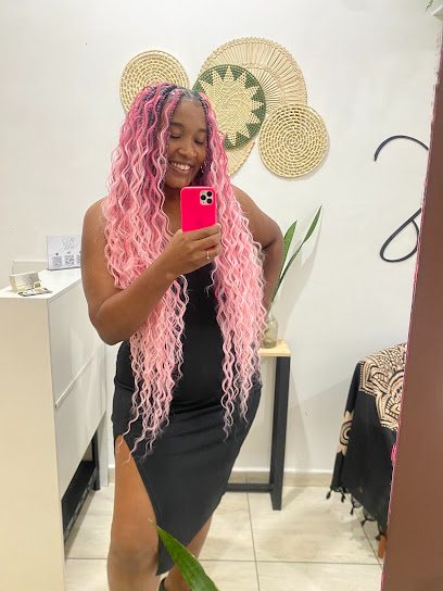 Studio Maris Beauty: salão de beleza em Anhanguera, Praia Grande