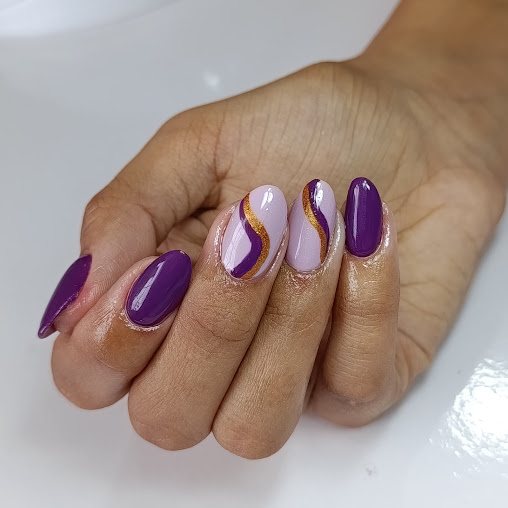 Carolina Mendes Nail Designer: unhas em Vila Cascatinha, São Vicente