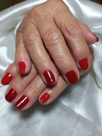 Benditas unhas: unhas em Vila Nova Sao Vicente, São Vicente