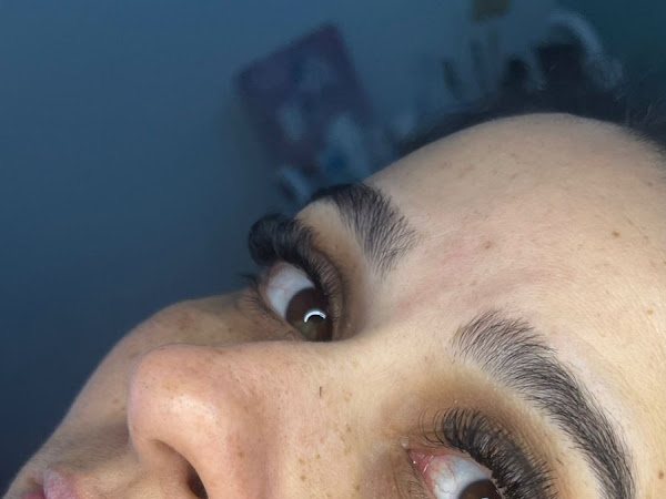 Mayara Bezerra Lash Designer Cílios e Sobrancelha: cílios em Vila Assuncao, Praia Grande (foto 2)