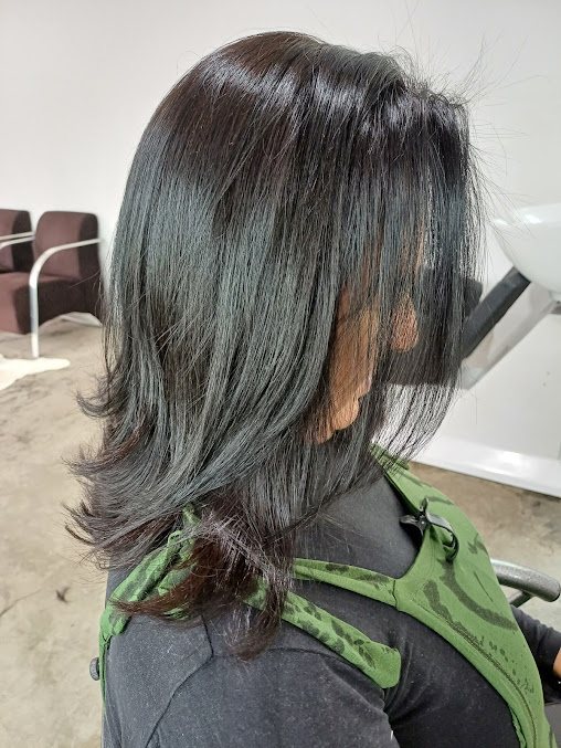 Edgar Pena Ateliê da beleza: cabelo em Estância Bal Maria H Novaes, Peruíbe (foto 2)