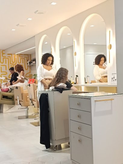 Black Maria: cabelo em Boqueirão, Praia Grande