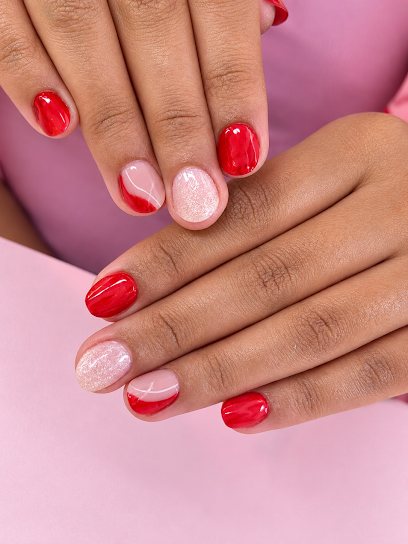 Thammy Nail Designer: unhas em Jardim Samambaia, Praia Grande