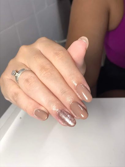 Martins Nail Designer: unhas em Centro, São Vicente