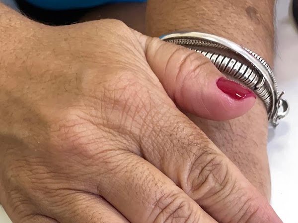 Ingrid Santos: unhas em Boqueirão, Praia Grande