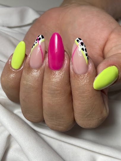 Jessica Nail Designer: unhas em Anhanguera, Praia Grande