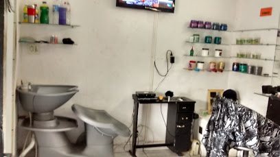 Natural Black: cabelo em Conjunto Residencial Humaitá, São Vicente