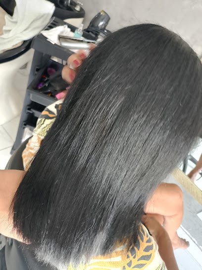 Studio kamyllasalomao: cabelo em São José do Rio Preto, Praia Grande