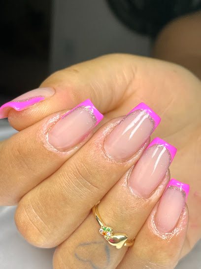 Natasha Mathias: unhas em Cidade Ocian, Praia Grande (foto 2)