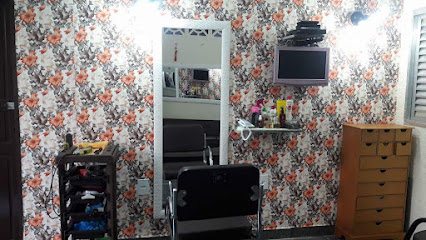 Diva's Hair (Gisely Araújo): cabelo em Jardim Nova Republica, Cubatão