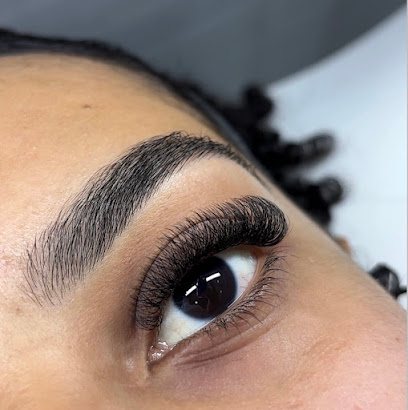 Amanda Anhas Lash Designer: cílios em Vila Natal, Cubatão
