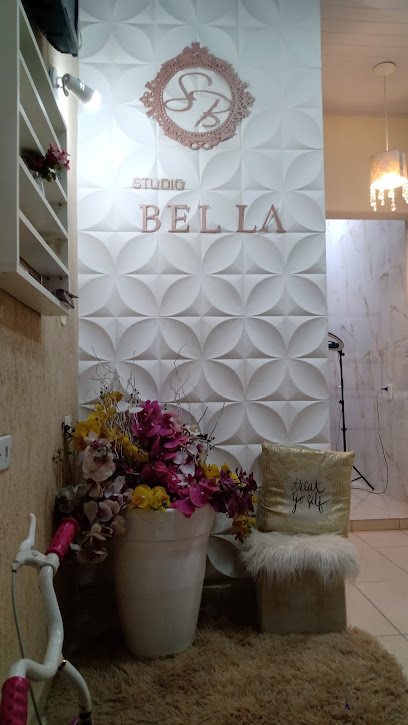 Studio Bella: salão de beleza em Jardim Melvi, Praia Grande