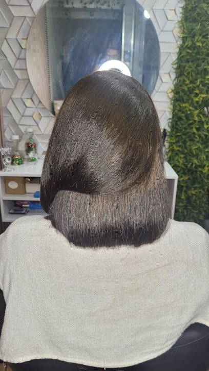 Samanta Butterfly Coiffeur: cabelo em Japuí, São Vicente