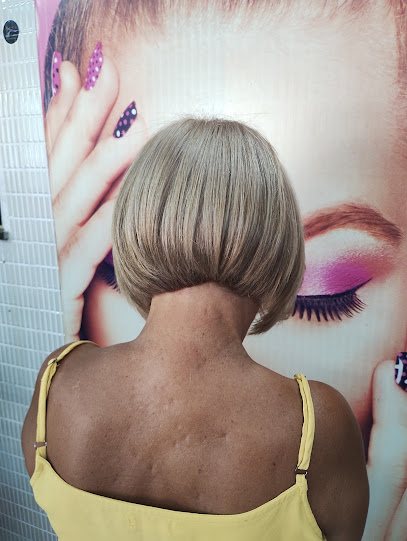 Studio Hair Fatima Carvalho: cabelo em Vila Assuncao, Praia Grande