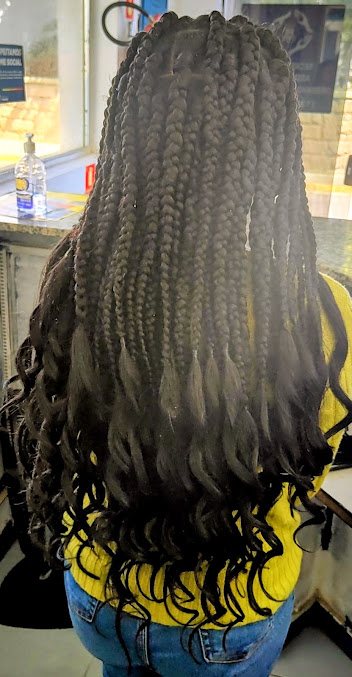 Ninha tranças: cabelo em Jardim Caraguava, Peruíbe (foto 2)