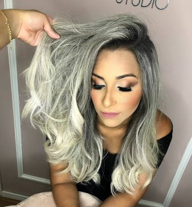 Jullye scarlett studio especialista em loiro e mega Hair: cabelo em Guilhermina, Praia Grande (foto 2)