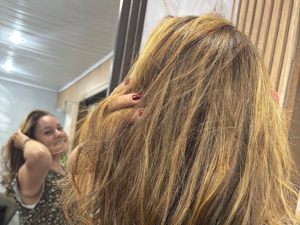 Tania Meira Coiffeur: cabelo em Vila Valenca, São Vicente (foto 3)