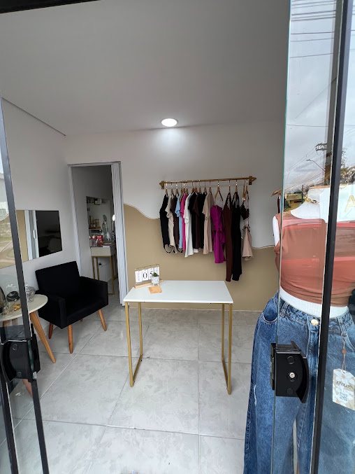 Espaço mulher by Erica Batista: salão de beleza em Vila Sonia, Praia Grande (foto 2)