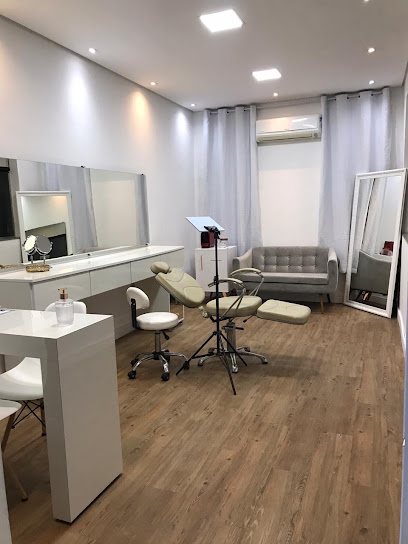 Studio Tayna Sarabando: maquiagem em Centro, Cubatão