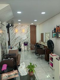 Studio Ivonete Pereira: salão de beleza em Cidade Ocian, Praia Grande