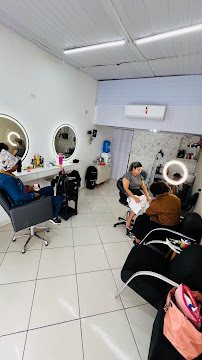 Studio Danielli Vieira hair: cabelo em Vila Mateo Bei, São Vicente (foto 3)