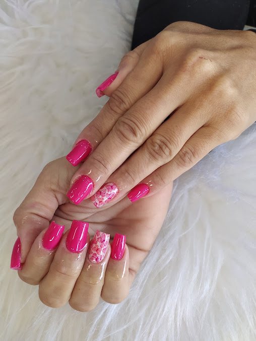 Pri&Lua Nail Designer: unhas em Vila Sonia, Praia Grande