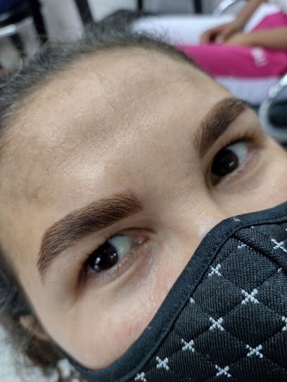 Carol Andrade Makeup e Design de Sobrancelhas: salão de beleza em Ribeirópolis, Praia Grande